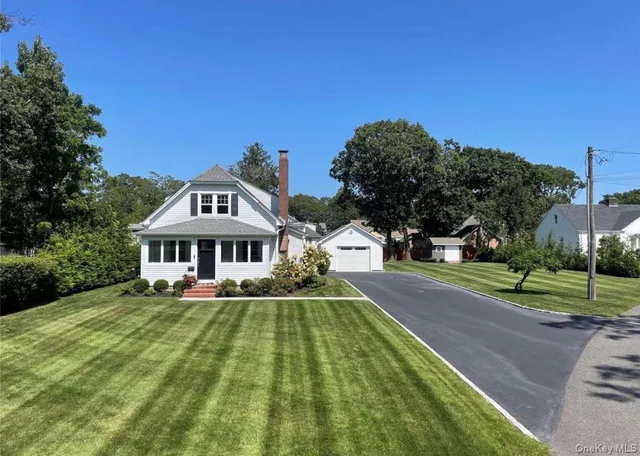 $849,000 | 24 Pegs Lane, Riverhead, NY 11901