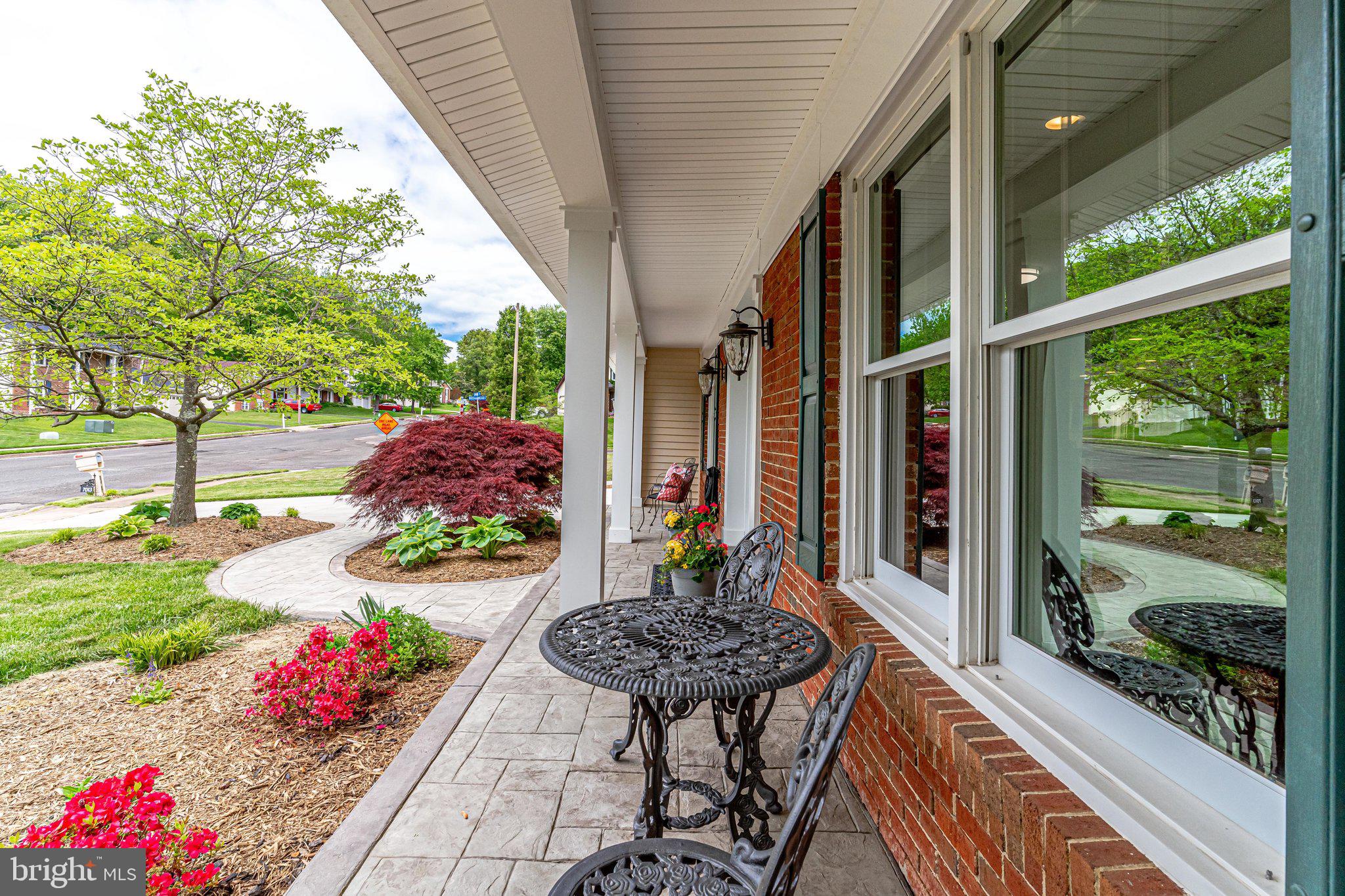 7013 Spur Road Springfield, VA 22153 - Photo 4 of 68 Front Porch Views