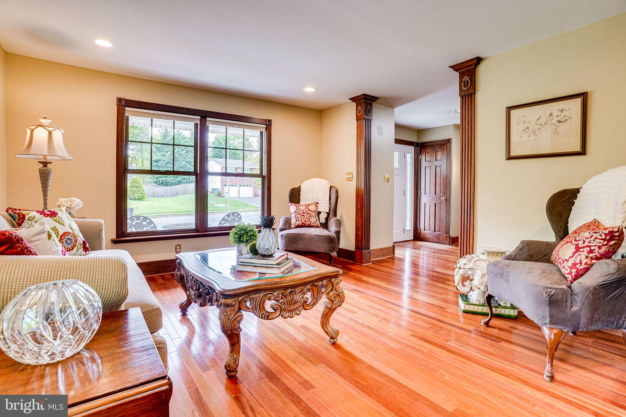7013 Spur Road Springfield, VA 22153 - Photo 10 of 68 Abundant Natural Light
