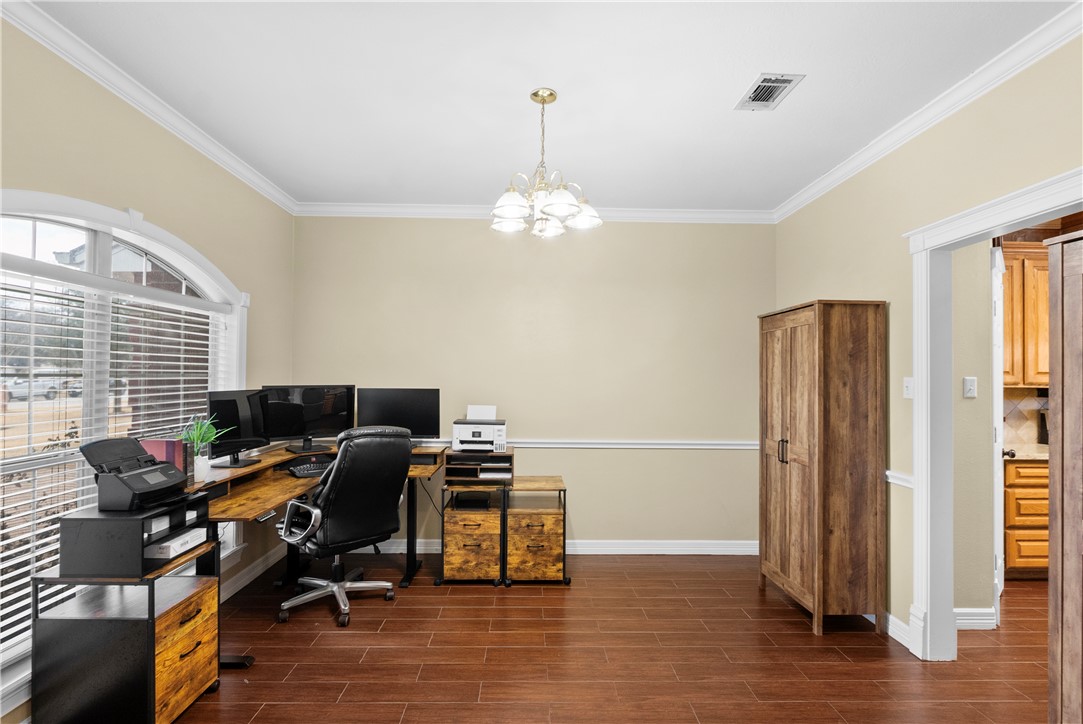 4012 Park Hurst Drive Bryan, TX 77802 - Photo 20 of 37