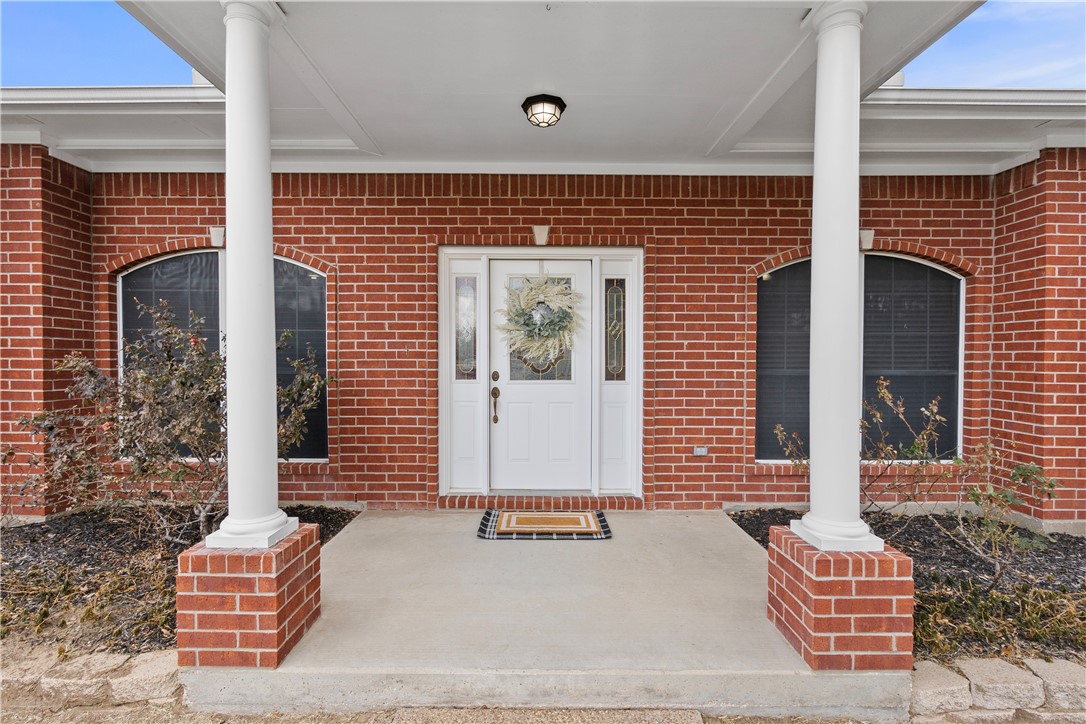 4012 Park Hurst Drive Bryan, TX 77802 - Photo 3 of 37