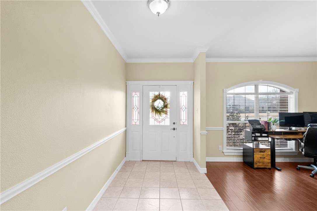 4012 Park Hurst Drive Bryan, TX 77802 - Photo 4 of 37