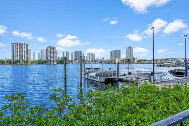 $318,777 | 2750 Northeast 183rd Street, Unit 1203, Aventura, FL 33160