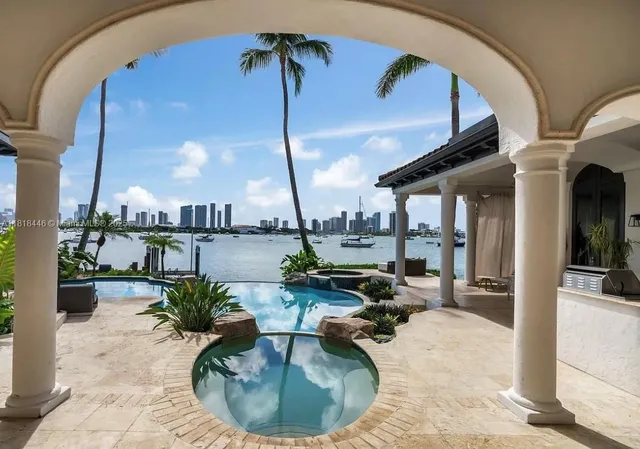 $90,000 | 432 South Hibiscus Drive, Miami Beach, FL 33139