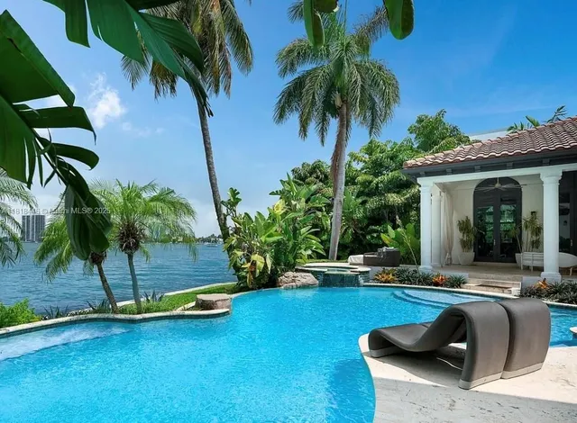 $90,000 | 432 South Hibiscus Drive, Miami Beach, FL 33139