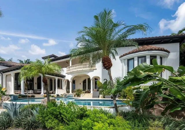 $90,000 | 432 South Hibiscus Drive, Miami Beach, FL 33139