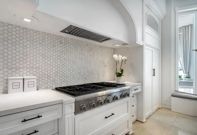 $90,000 | 432 South Hibiscus Drive, Miami Beach, FL 33139