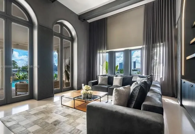 $90,000 | 432 South Hibiscus Drive, Miami Beach, FL 33139