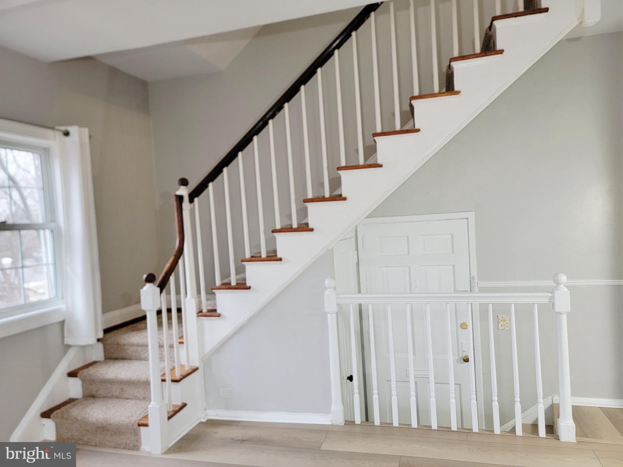 3408 Gunston Road Alexandria, VA 22302 - Photo 12 of 27 a view of entryway