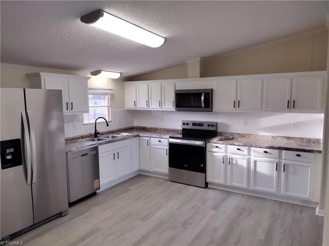 $209,900 | 125 Breezy Ridge Way, Mount Airy, NC 27030