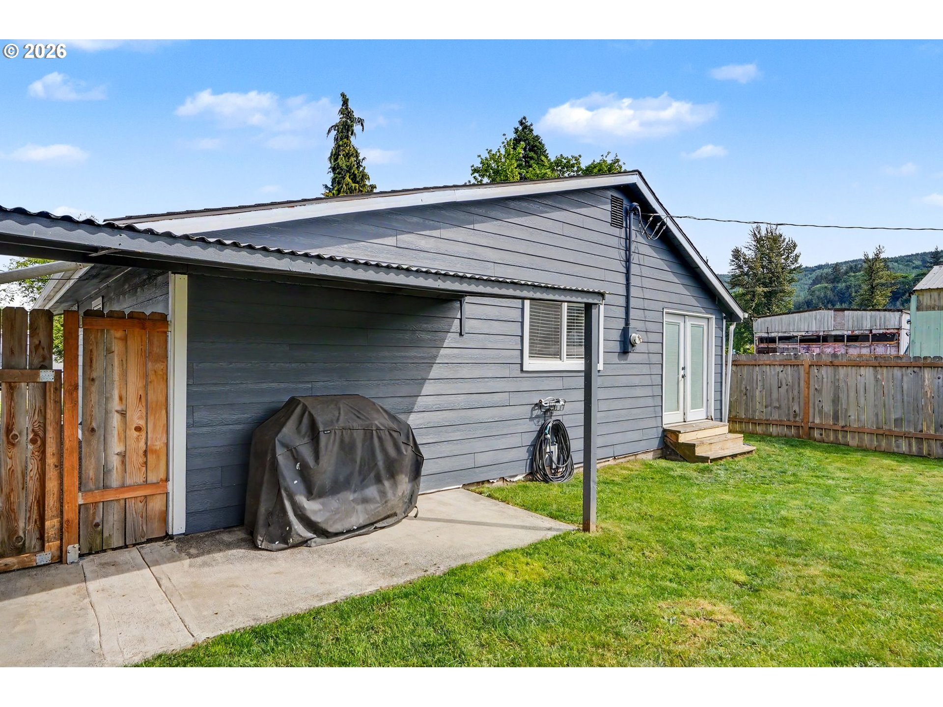 295 10th Street Lyons, OR 97358 - Photo 32 of 38