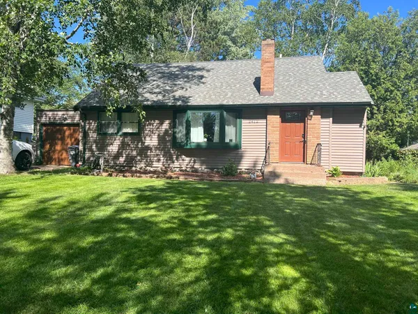 $330,000 | 2412 Chambersburg Avenue, Duluth, MN 55811
