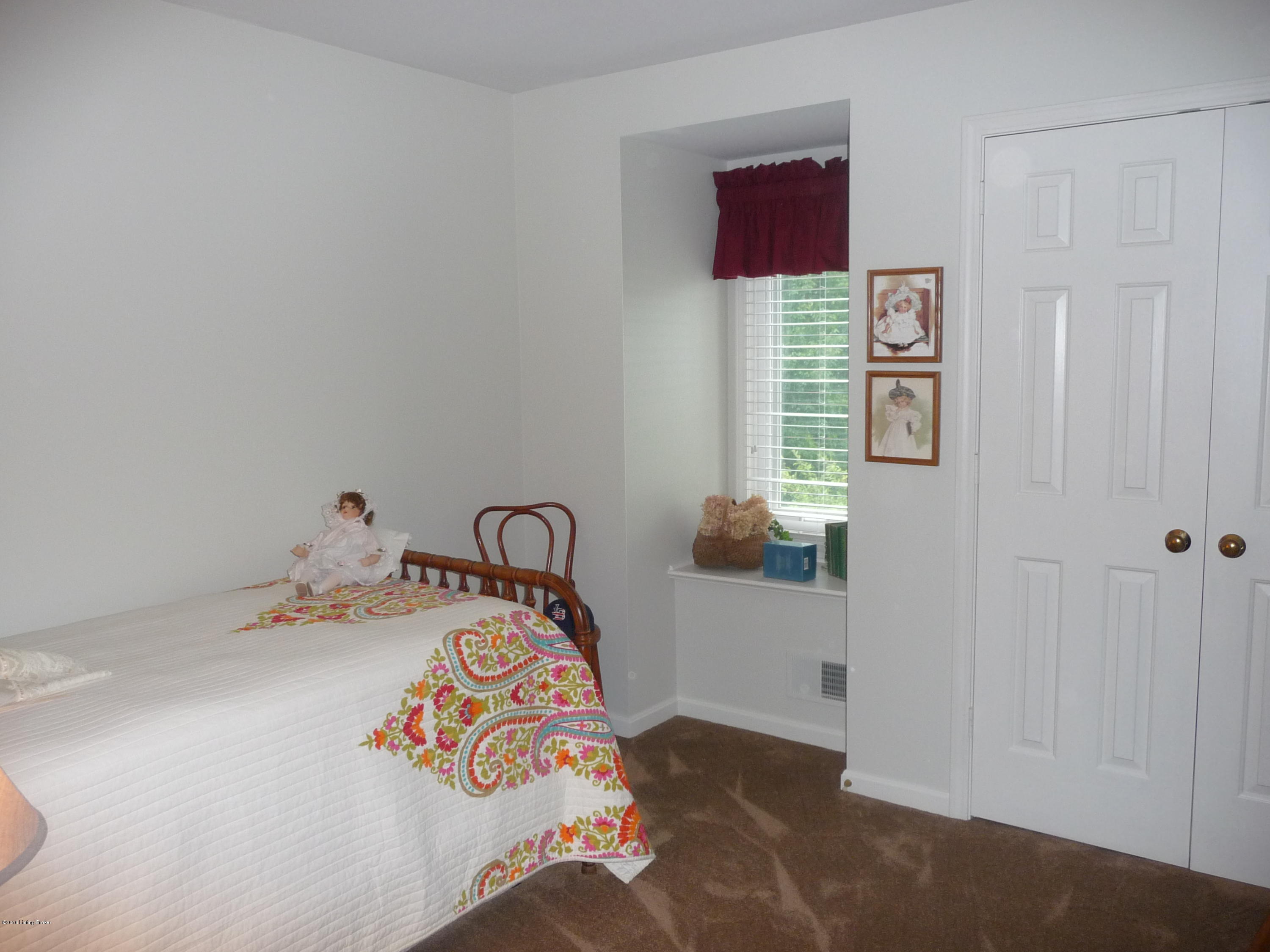 900 Ramsgate Court Louisville, KY 40299 - Photo 20 of 29 P1010488
