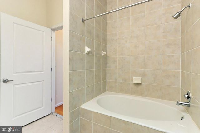 $542,000 | 309 Holland Lane, Unit 117, Alexandria, VA 22314