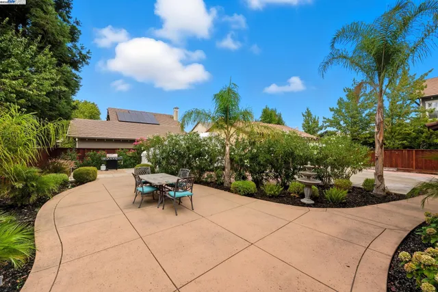 $2,288,000 | 2772 San Minete Drive, Livermore, CA 94550