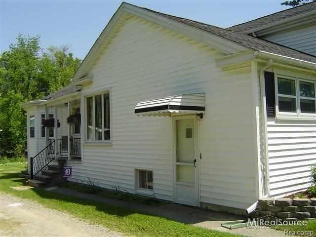 36005 Pound Road Richmond, MI 48062 - Photo 5 of 23 4.JPG