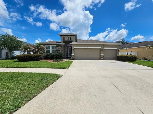 $496,000 | 2229 Valterra Vista Way, Valrico, FL 33594