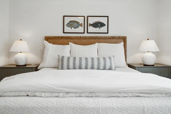 $3,800 | 728 South Shelmore Boulevard, Unit 201, Mount Pleasant, SC 29464