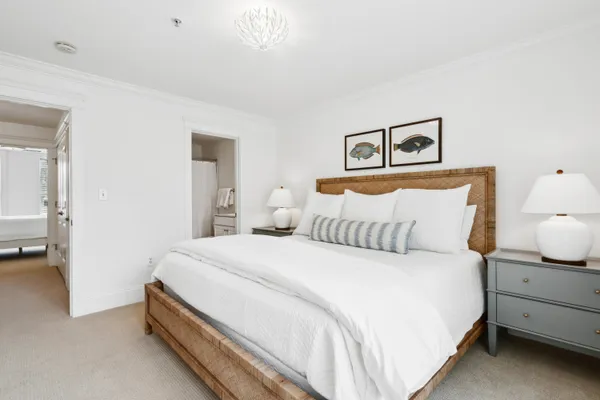 $3,800 | 728 South Shelmore Boulevard, Unit 201, Mount Pleasant, SC 29464