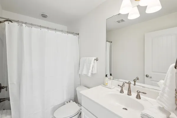 $3,800 | 728 South Shelmore Boulevard, Unit 201, Mount Pleasant, SC 29464