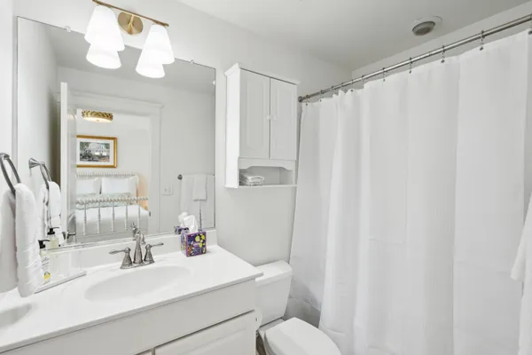 $3,800 | 728 South Shelmore Boulevard, Unit 201, Mount Pleasant, SC 29464