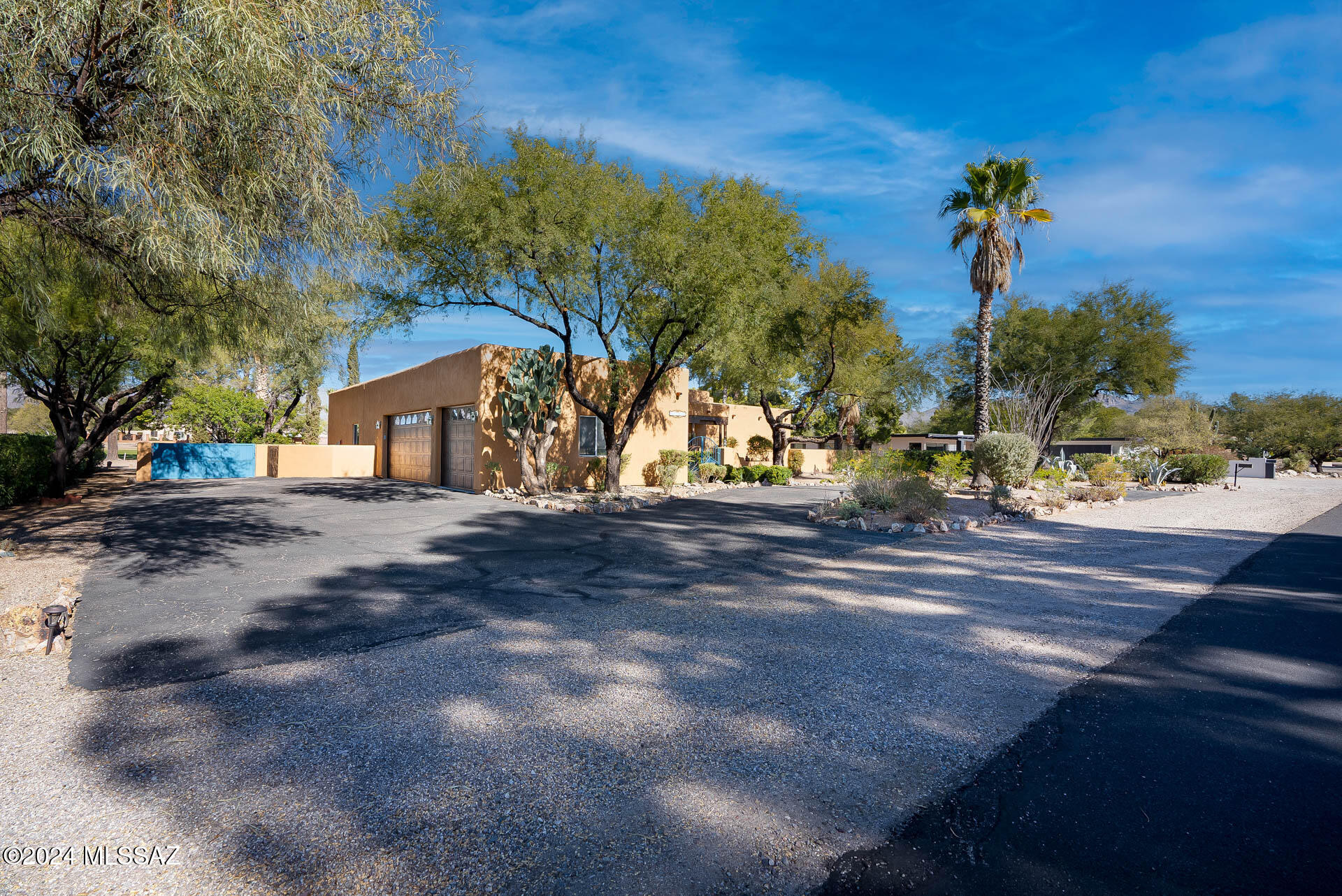 11824 East Wagon Trail Road Tucson, AZ 85749 - Photo 3 of 49