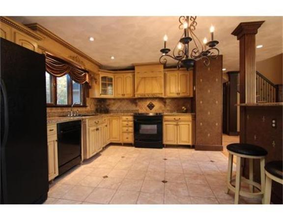 1 Herold Road Peabody, MA 01960 - Photo 3 of 30 Gallery Image 3