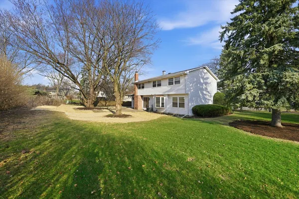 $649,900 | 6S656 Avon Court, Naperville, IL 60540