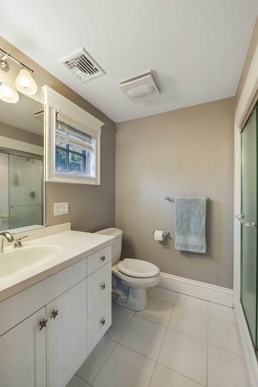 19 Gerald Road Marblehead, MA 01945 - Photo 32 of 42