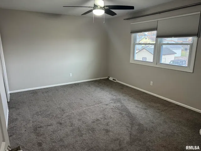 $1,500 | 1728 Taylor Street, Davenport, IA 52804