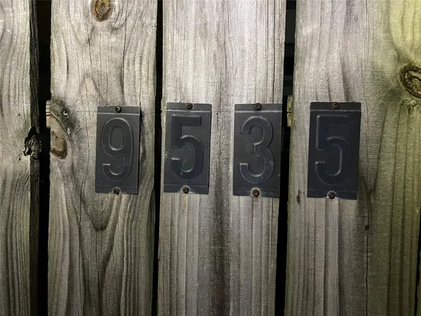 a close view of wooden fence