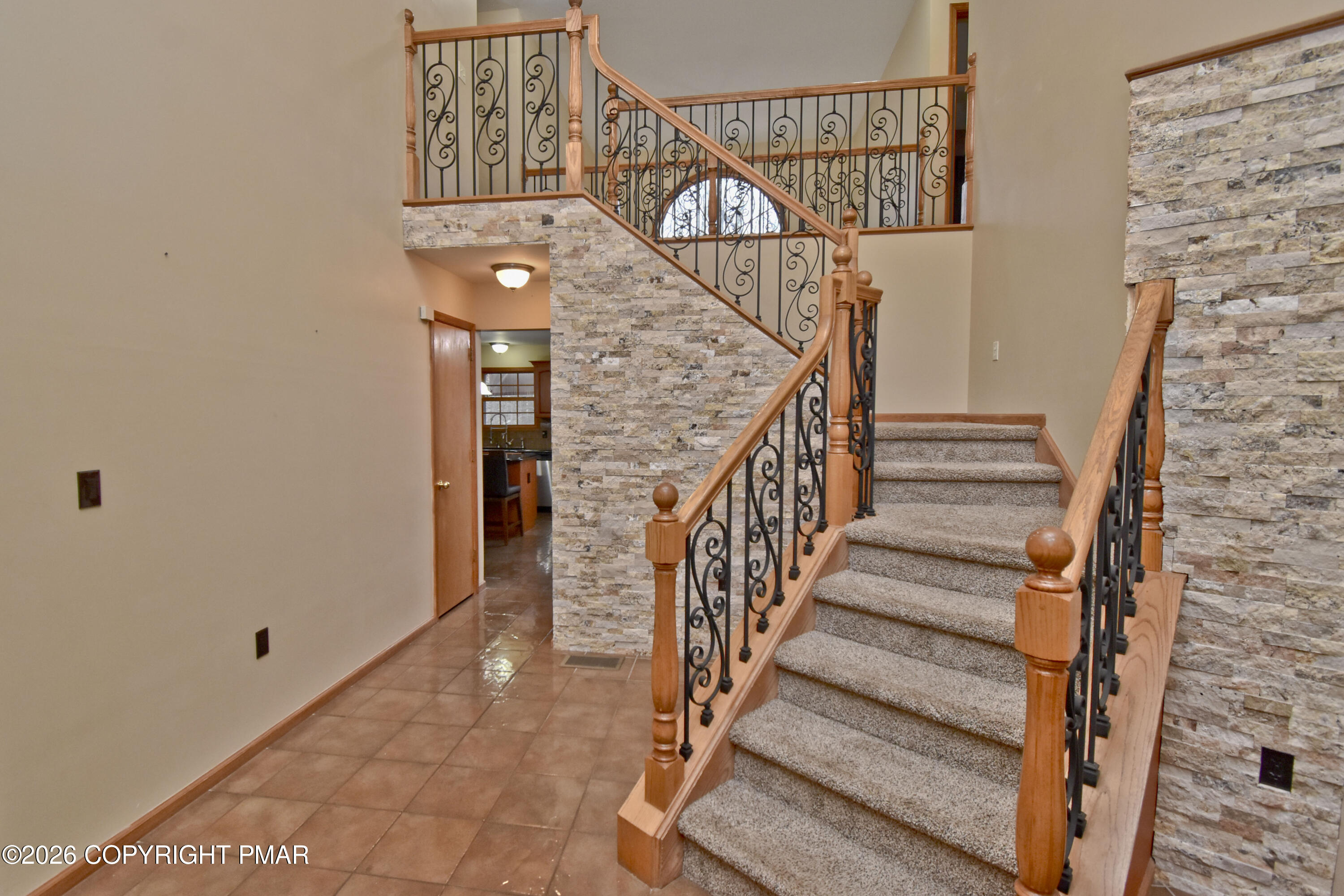 131 Canterbury Road Bushkill, PA 18324 - Photo 2 of 65 a view of entryway