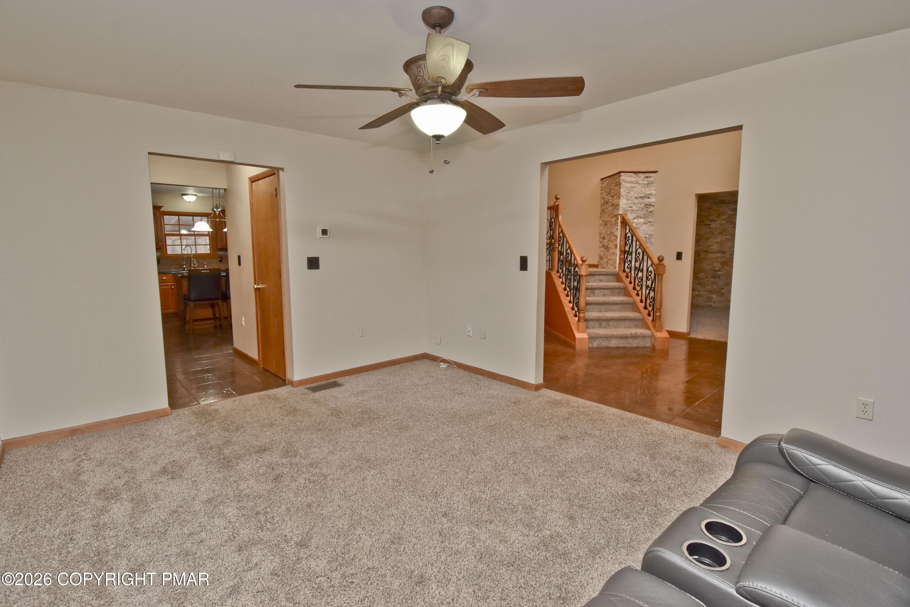 131 Canterbury Road Bushkill, PA 18324 - Photo 22 of 65 6 Family Room (3)