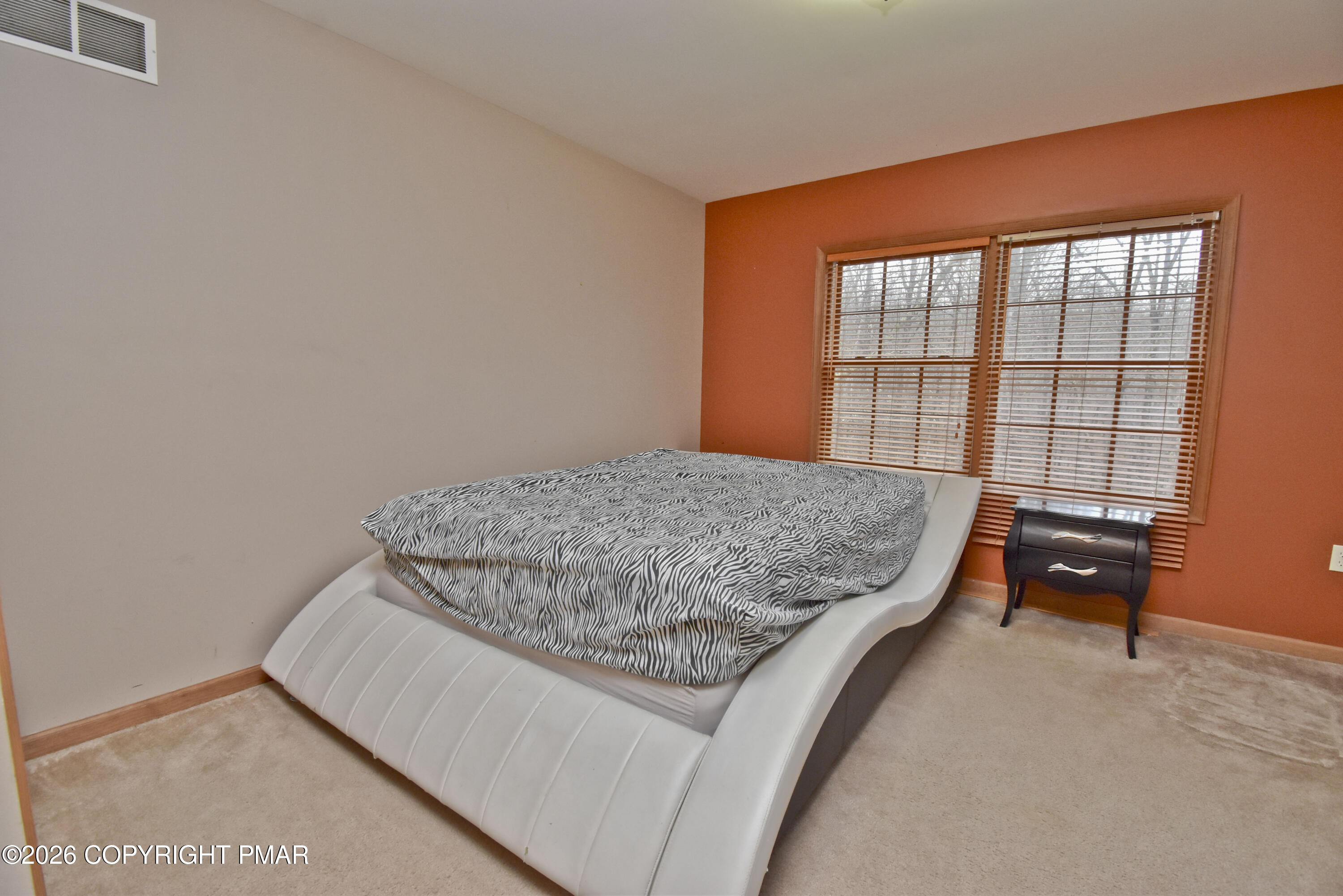 131 Canterbury Road Bushkill, PA 18324 - Photo 33 of 65 10 2nd Bed (1)