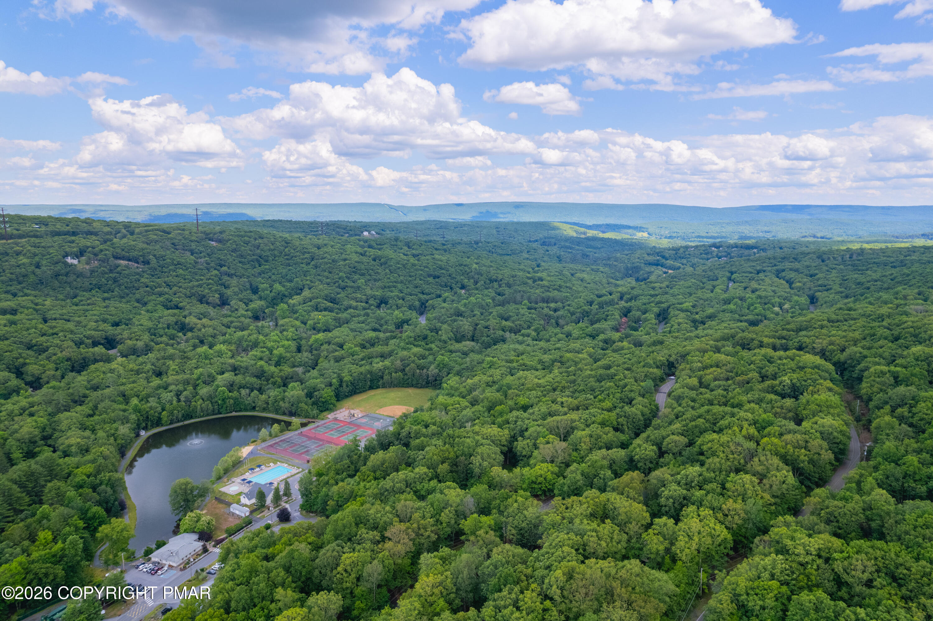 131 Canterbury Road Bushkill, PA 18324 - Photo 53 of 65 Drone (9)