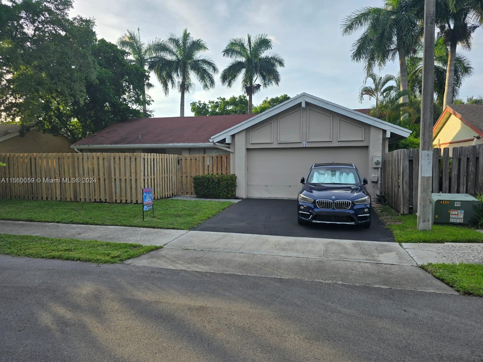 24 Forest Cir