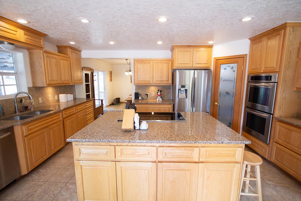 9254 Old Fort Road Klamath Falls, OR 97601 - Photo 16 of 62 9