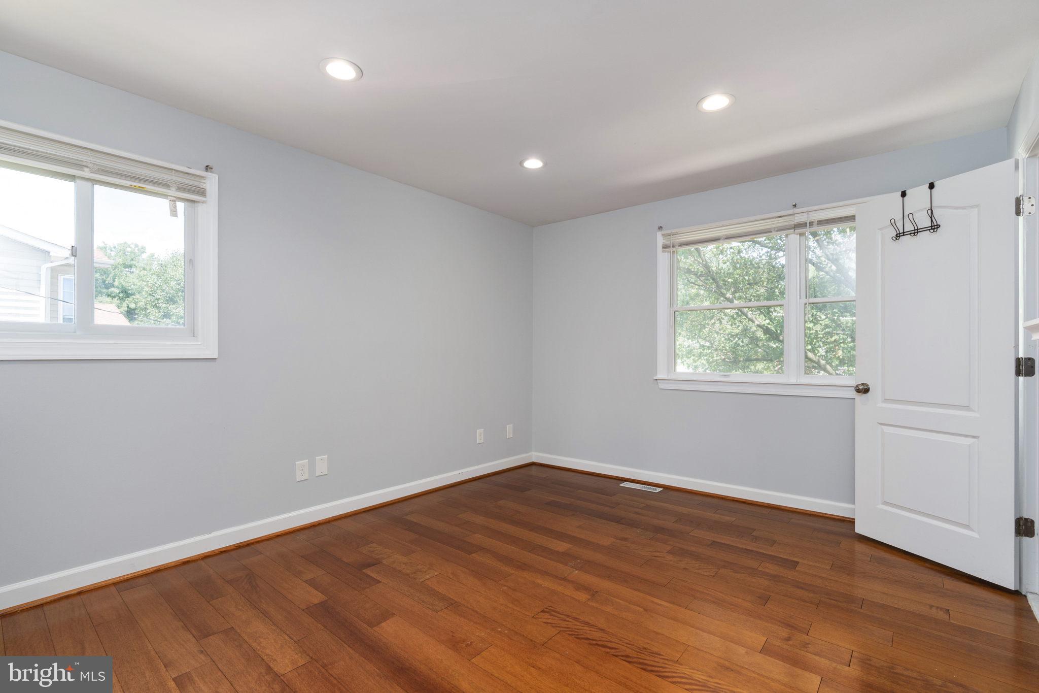 6012 Jennings Lane Springfield, VA 22150 - Photo 35 of 45 2nd Master Bedroom