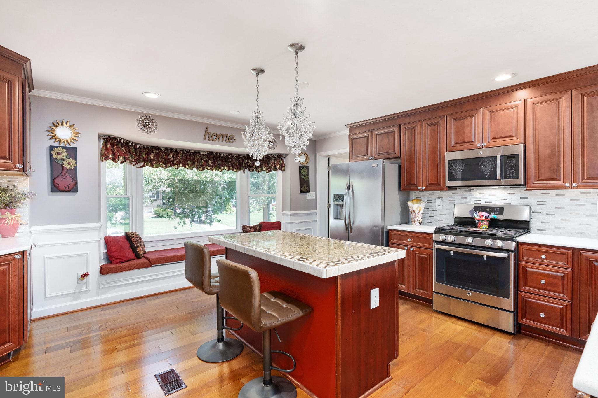 6012 Jennings Lane Springfield, VA 22150 - Photo 4 of 45 Kitchen