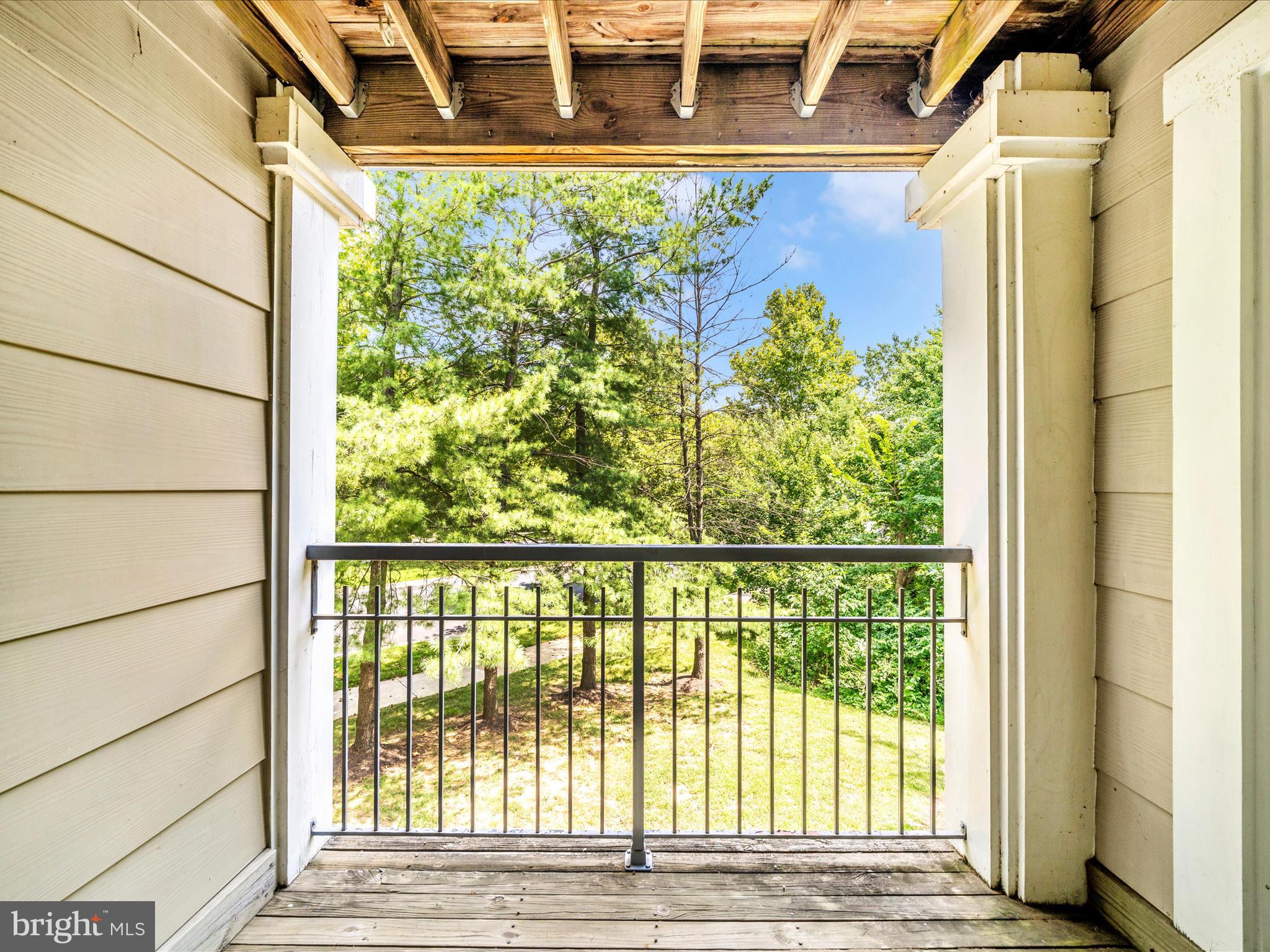 122 Kendrick Place, Unit 24 Gaithersburg, MD 20878 - Photo 31 of 43 a view of a balcony
