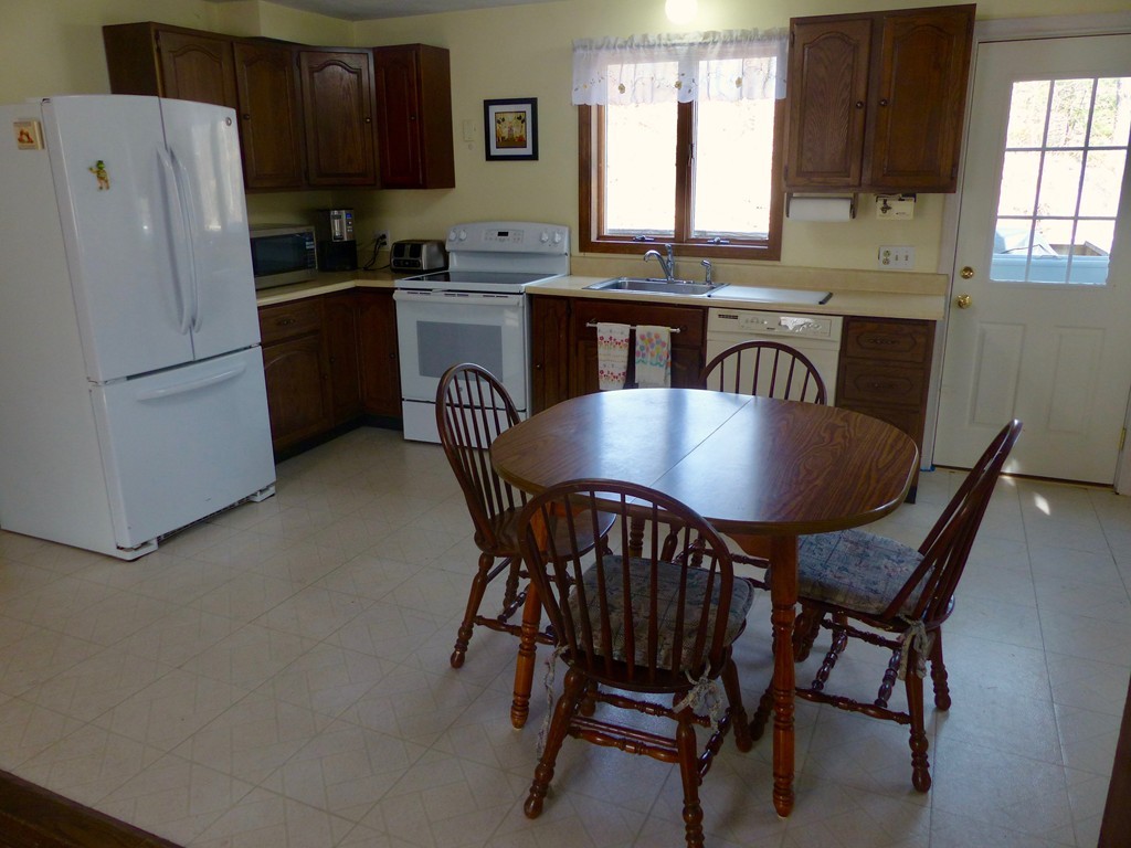 71 Judge Road Lynn, MA 01904 - Photo 10 of 30 Gallery Image 10