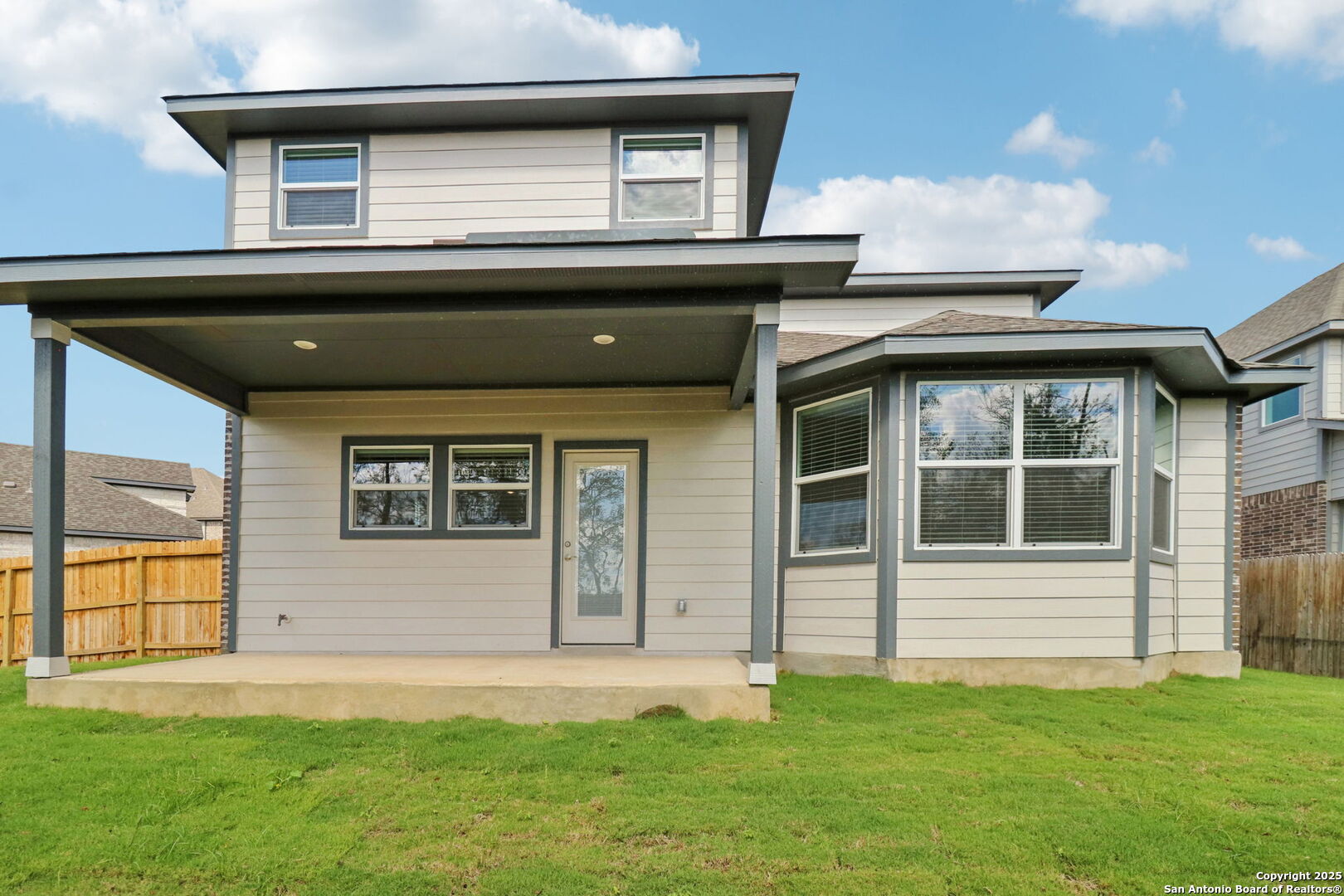 12602 Winding Butte Schertz, TX 78154 - Photo 42 of 46 a front view of a house with a garden