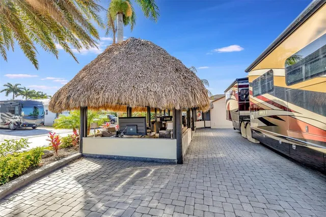 $595,000 | 291 North Cortez Drive, Unit 291, Margate, FL 33068