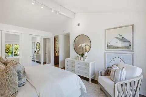 $1,999,000 | 572 Seahorse Lane, Redwood Shores, CA 94065