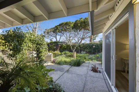 $1,999,000 | 572 Seahorse Lane, Redwood Shores, CA 94065