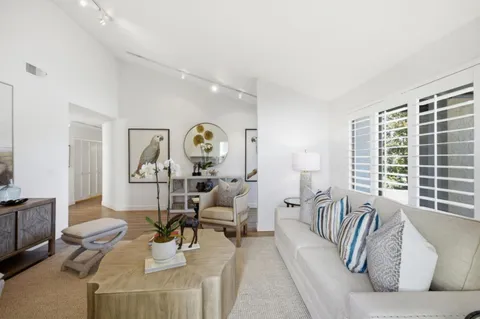 $1,999,000 | 572 Seahorse Lane, Redwood Shores, CA 94065