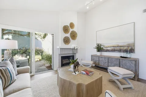 $1,999,000 | 572 Seahorse Lane, Redwood Shores, CA 94065