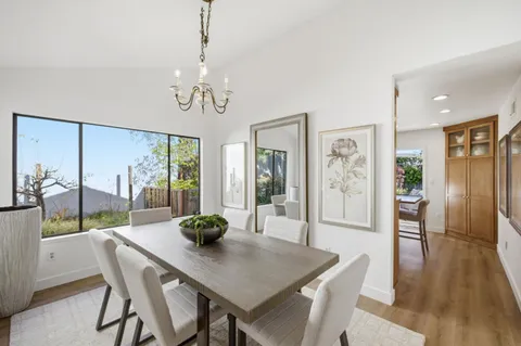 $1,999,000 | 572 Seahorse Lane, Redwood Shores, CA 94065