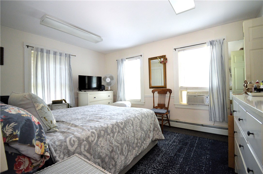 1028 East Main Road Portsmouth, RI 02871 - Photo 15 of 39