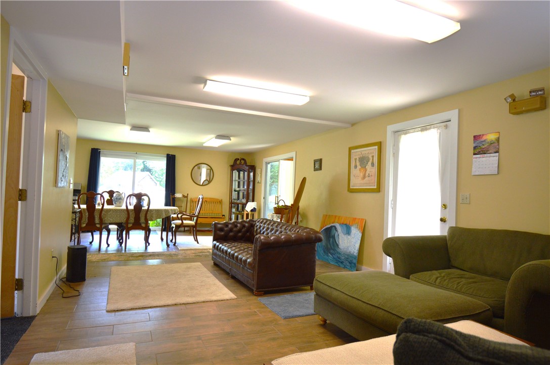 1028 East Main Road Portsmouth, RI 02871 - Photo 25 of 39